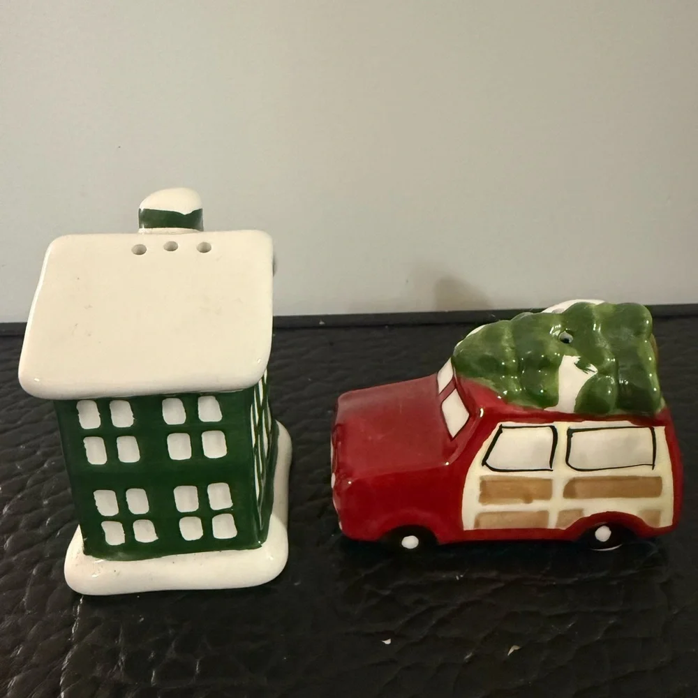 Ceramic Salt And Pepper Shaker Ceramic House & Truck Christmas Tree